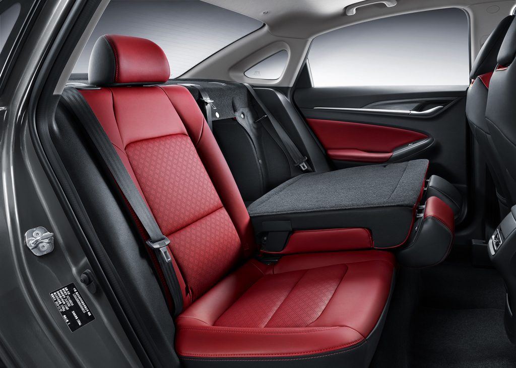 CHANGAN-EADO-PLUS-Image-10